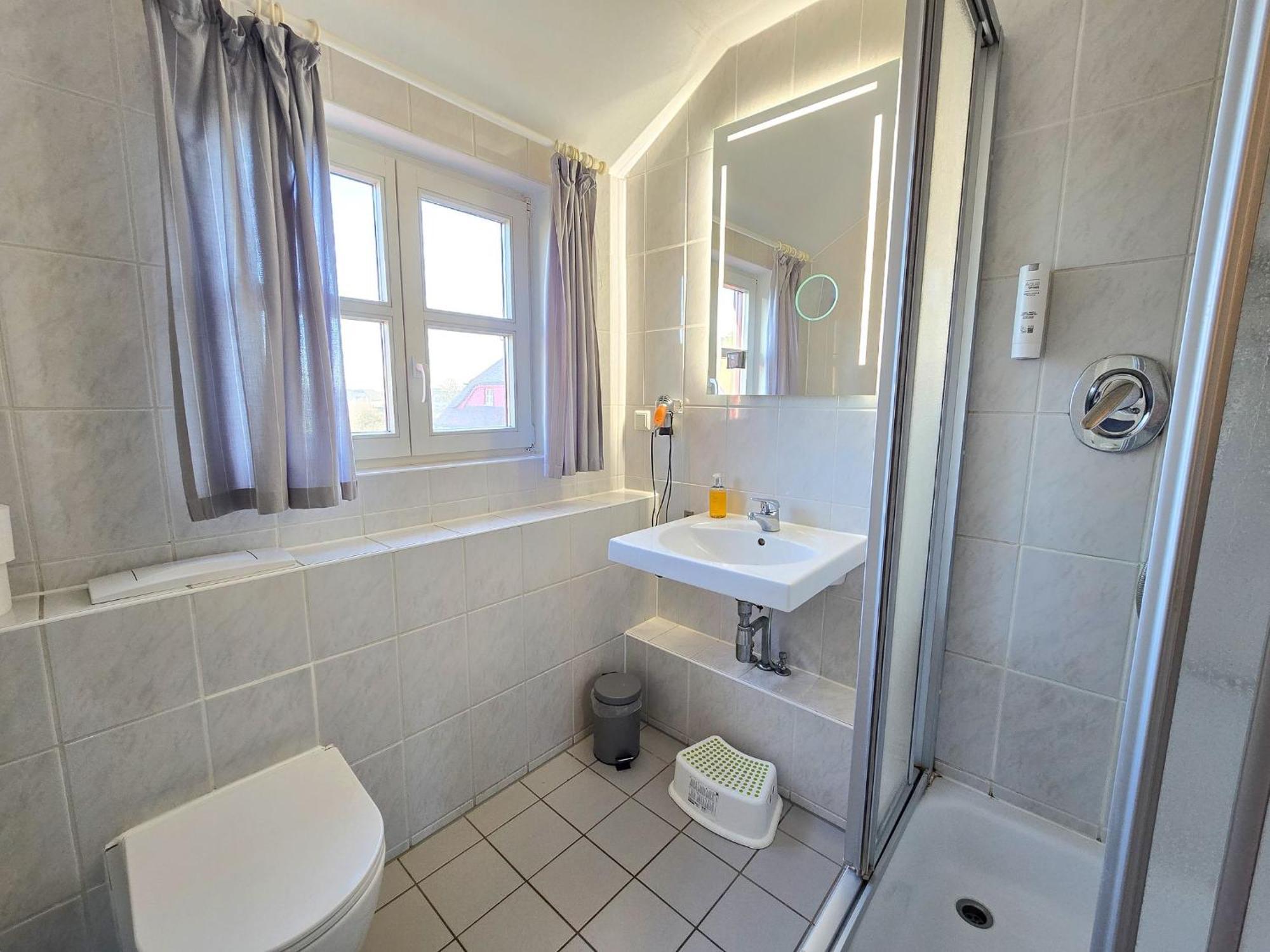 Feriendorf Rugana - Budget Appartement Mit 1 Schlafzimmer B57 德兰斯克 外观 照片